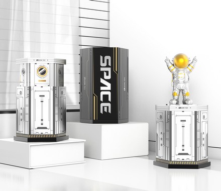 SPACE Toy packaging